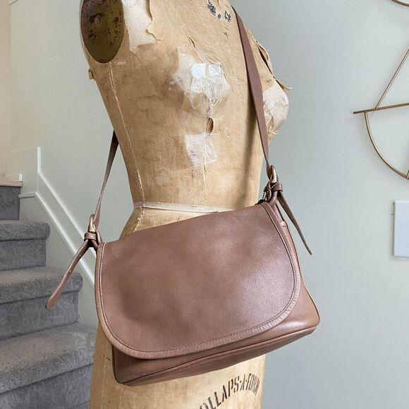 Coach Fletcher Soho Flap Crossbody Saddle Bag 4150 Lightweight Leather Cappuccin - Picture 1 of 12